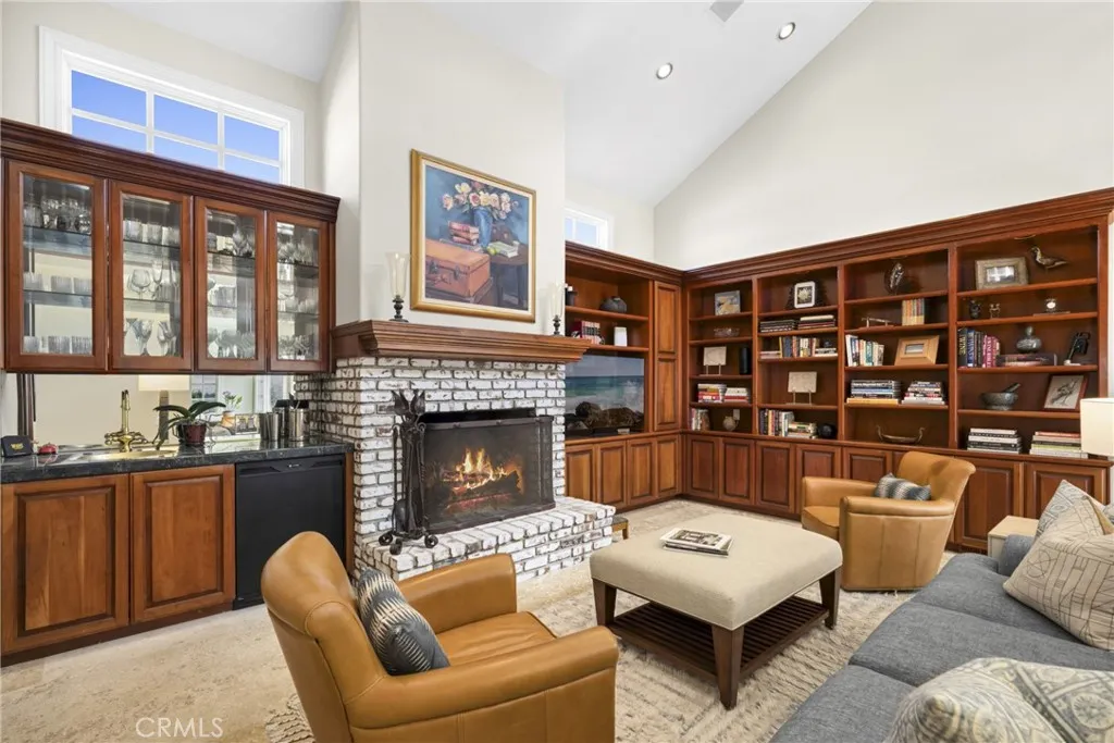 304 Marigold, Corona Del Mar, California 92625 home-pic-10