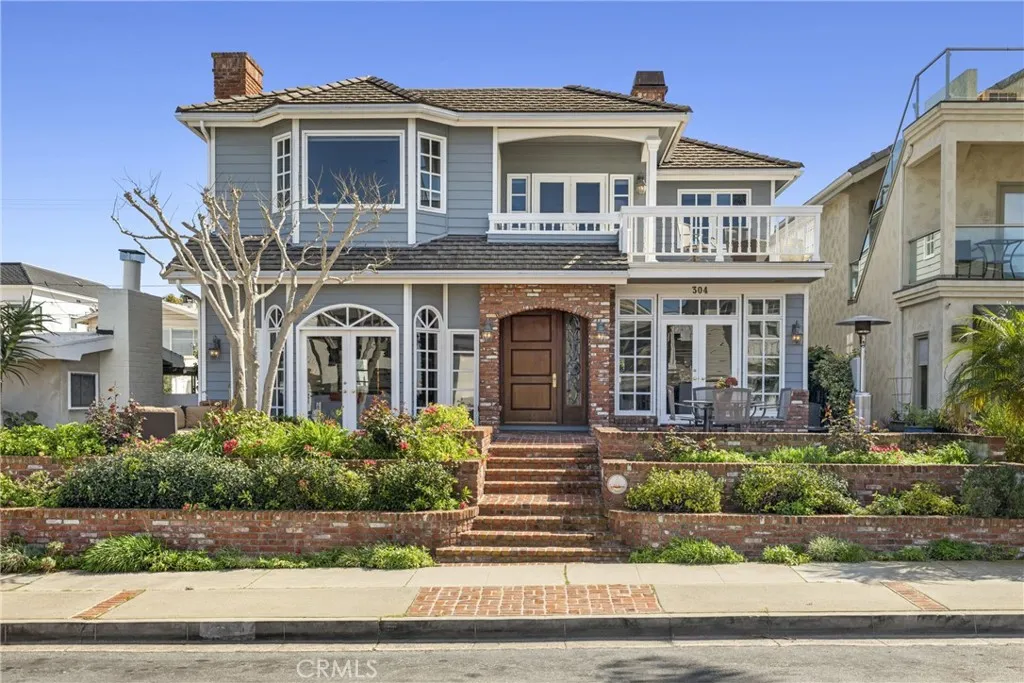 304 Marigold, Corona Del Mar, California 92625 home-pic-1