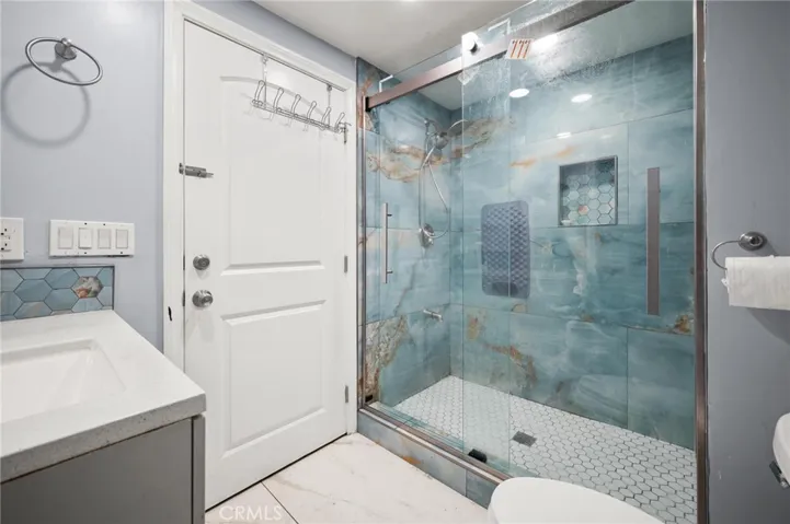 18900 Knapp, Northridge, California 91324