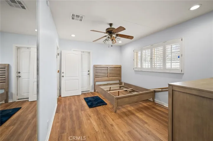 18900 Knapp, Northridge, California 91324