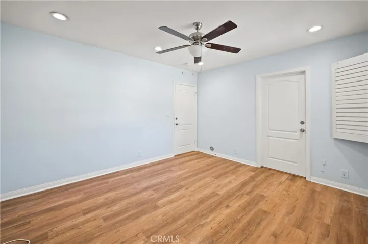 18900 Knapp, Northridge, California 91324