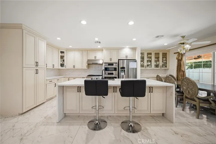 18900 Knapp, Northridge, California 91324