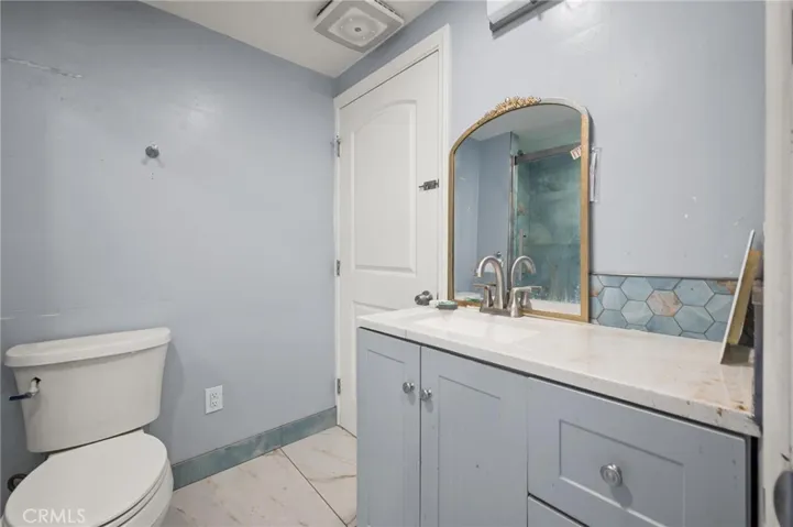 18900 Knapp, Northridge, California 91324