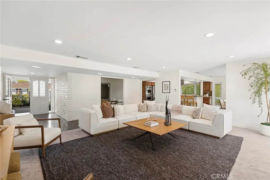 1800 Tradewinds Lane, Newport Beach, California 92660 home-pic-7