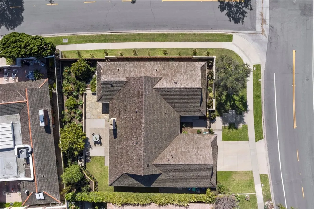 1800 Tradewinds Lane, Newport Beach, California 92660 home-pic-34
