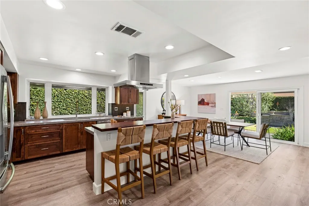 1800 Tradewinds Lane, Newport Beach, California 92660 home-pic-14