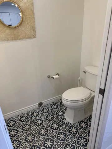 27-GUEST BATH 2