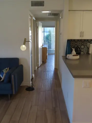 31 HALLWAY
