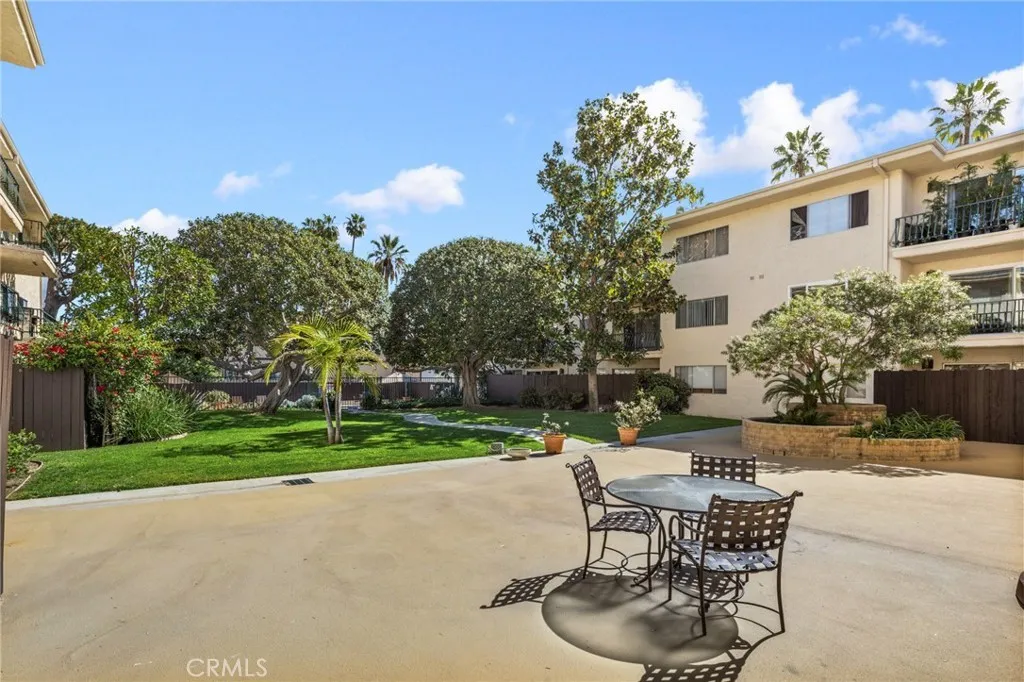 420 S Madison 304, Pasadena, California 91101 home-pic-37