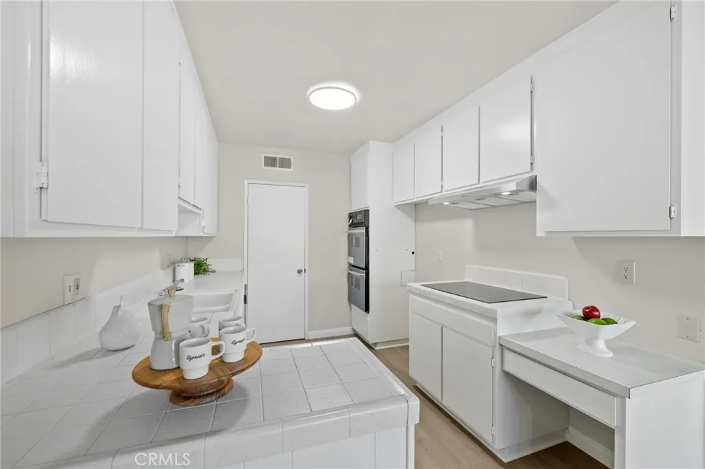 420 S Madison 304, Pasadena, California 91101 home-pic-16