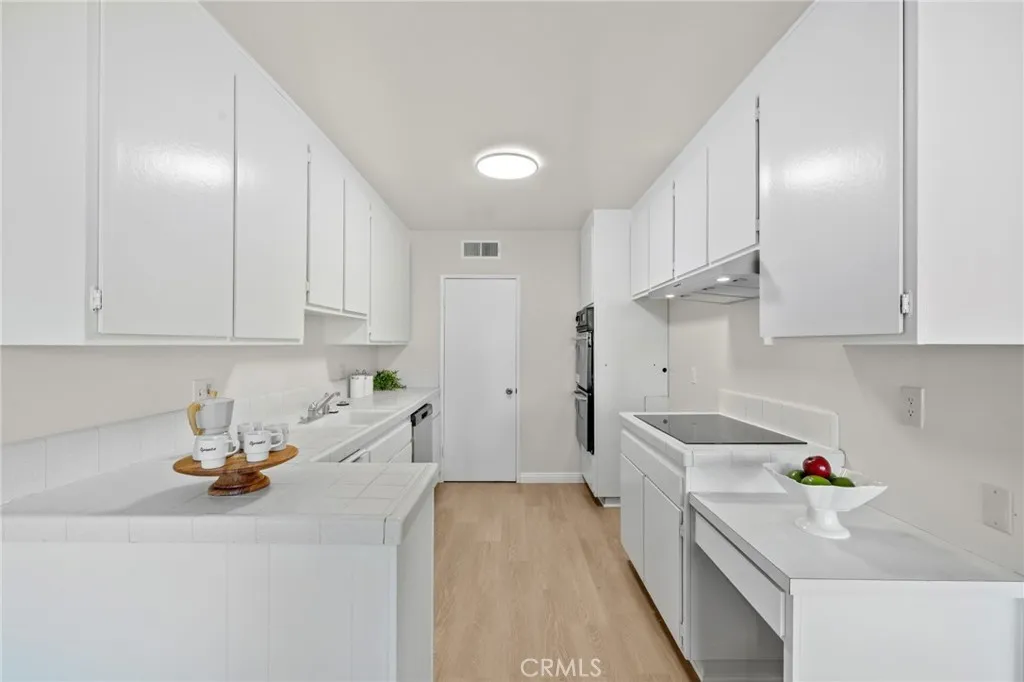 420 S Madison 304, Pasadena, California 91101 home-pic-14