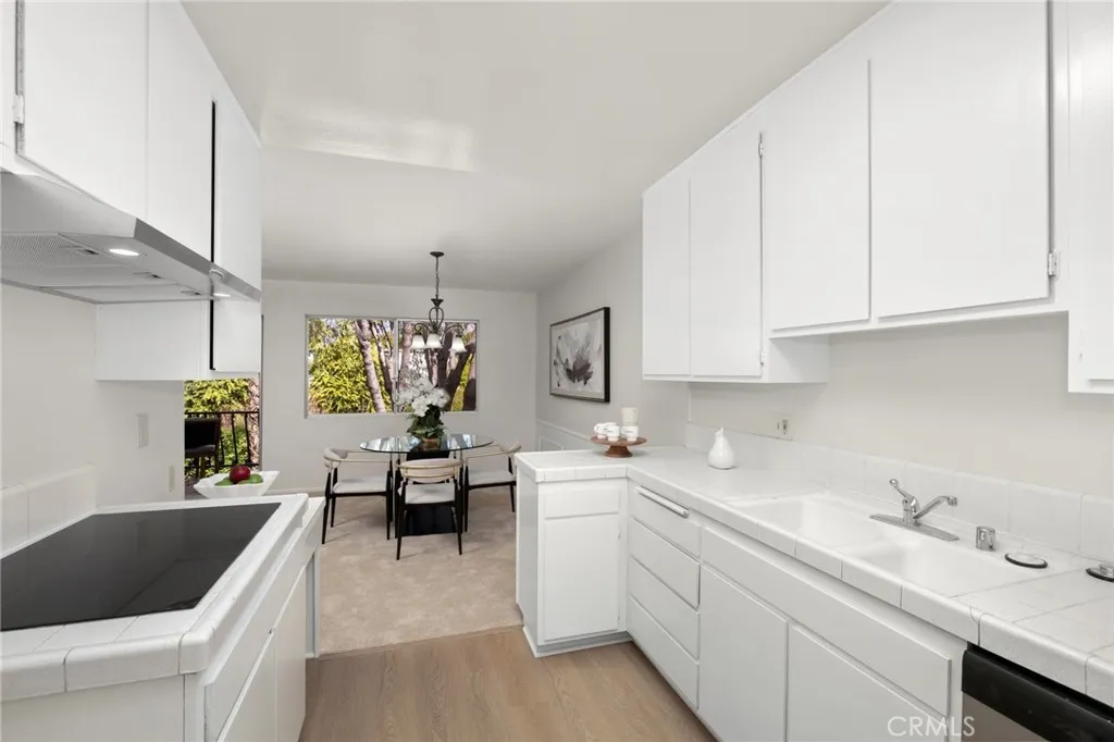 420 S Madison 304, Pasadena, California 91101 home-pic-17