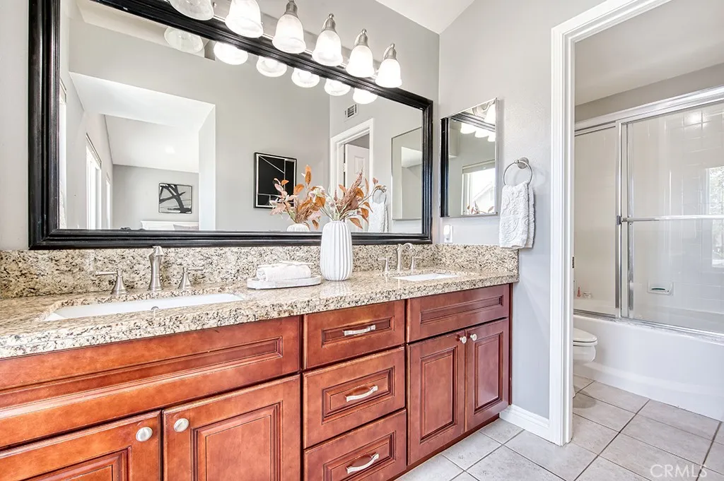 43 Calle Estero, Rancho Santa Margarita, California 92688 home-pic-13