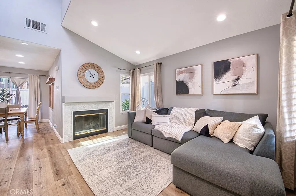 43 Calle Estero, Rancho Santa Margarita, California 92688 home-pic-3