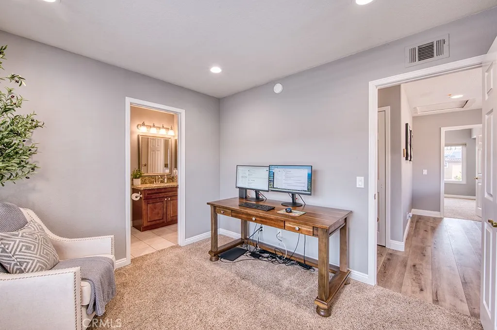 43 Calle Estero, Rancho Santa Margarita, California 92688 home-pic-14