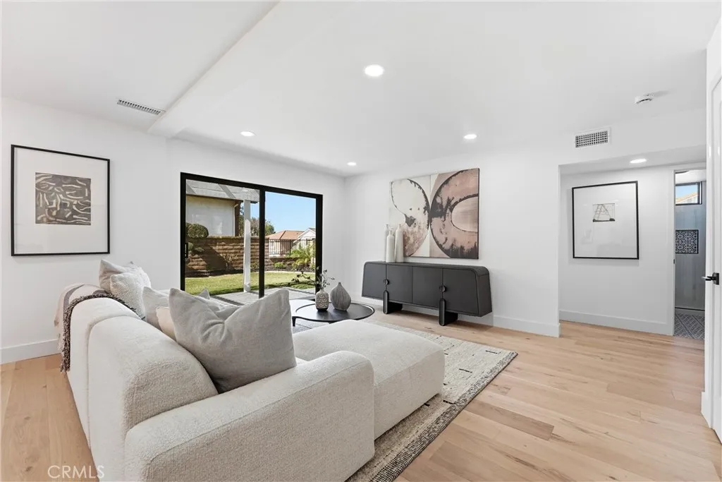 24596 Donna Lane, Lake Forest, California 92630 home-pic-8