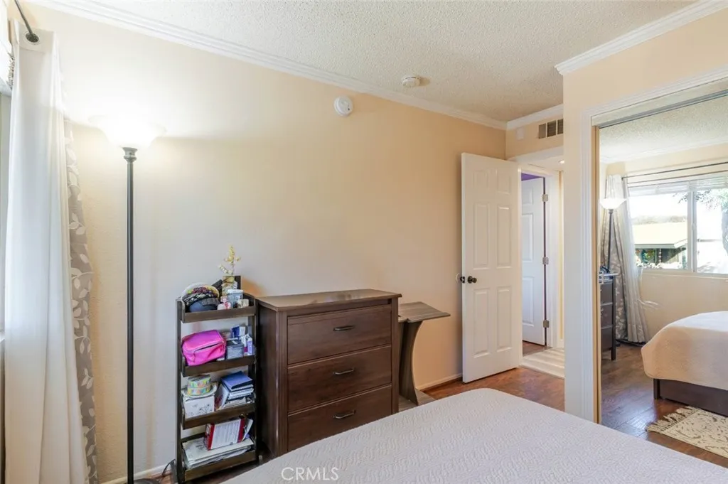 10636 Woodley Avenue 54, Granada Hills, California 91344 home-pic-14