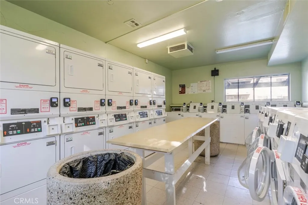 10636 Woodley Avenue 54, Granada Hills, California 91344 home-pic-20