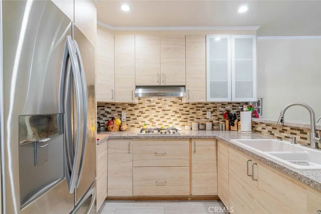10636 Woodley Avenue 54, Granada Hills, California 91344 home-pic-8