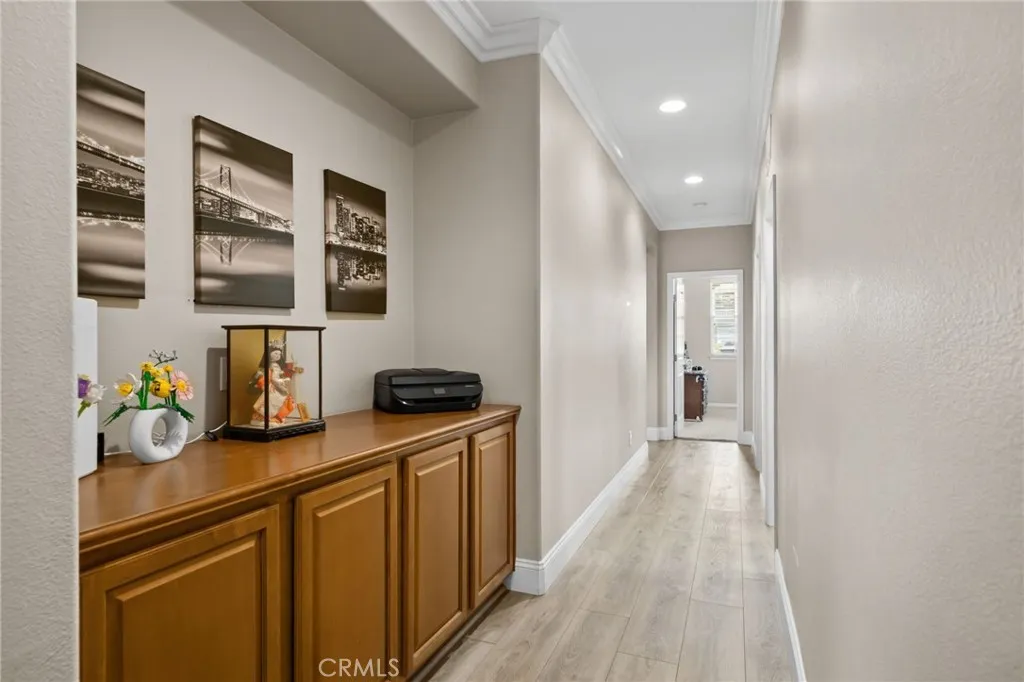 14215 Rolling Stream Place, Eastvale, California 92880 home-pic-28