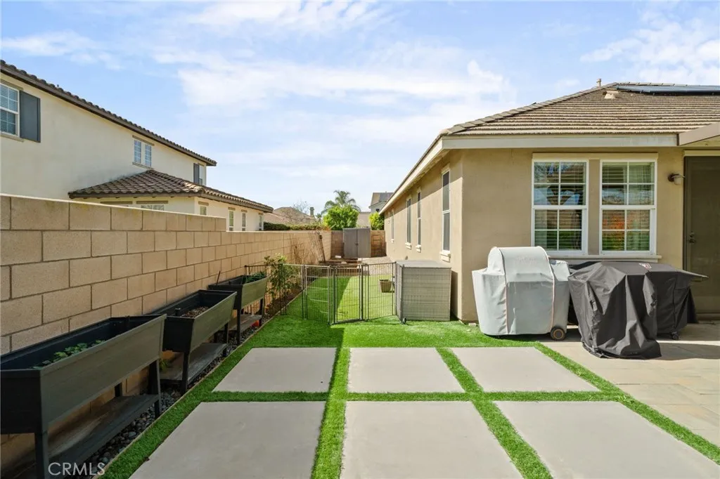 14215 Rolling Stream Place, Eastvale, California 92880 home-pic-38