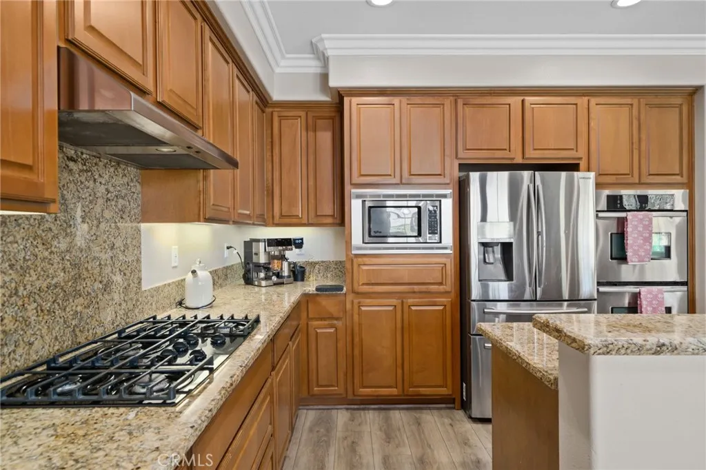 14215 Rolling Stream Place, Eastvale, California 92880 home-pic-16