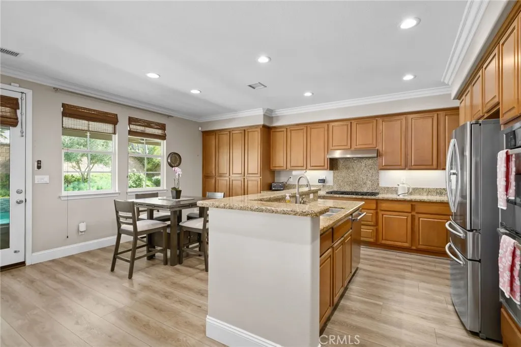 14215 Rolling Stream Place, Eastvale, California 92880 home-pic-12