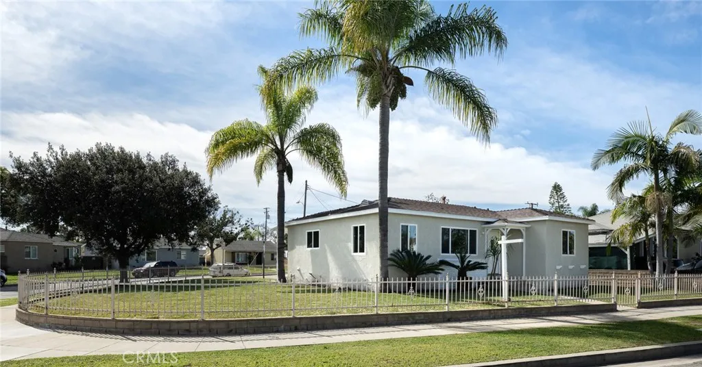 2201 Northside, Montebello, California 90640 home-pic-1