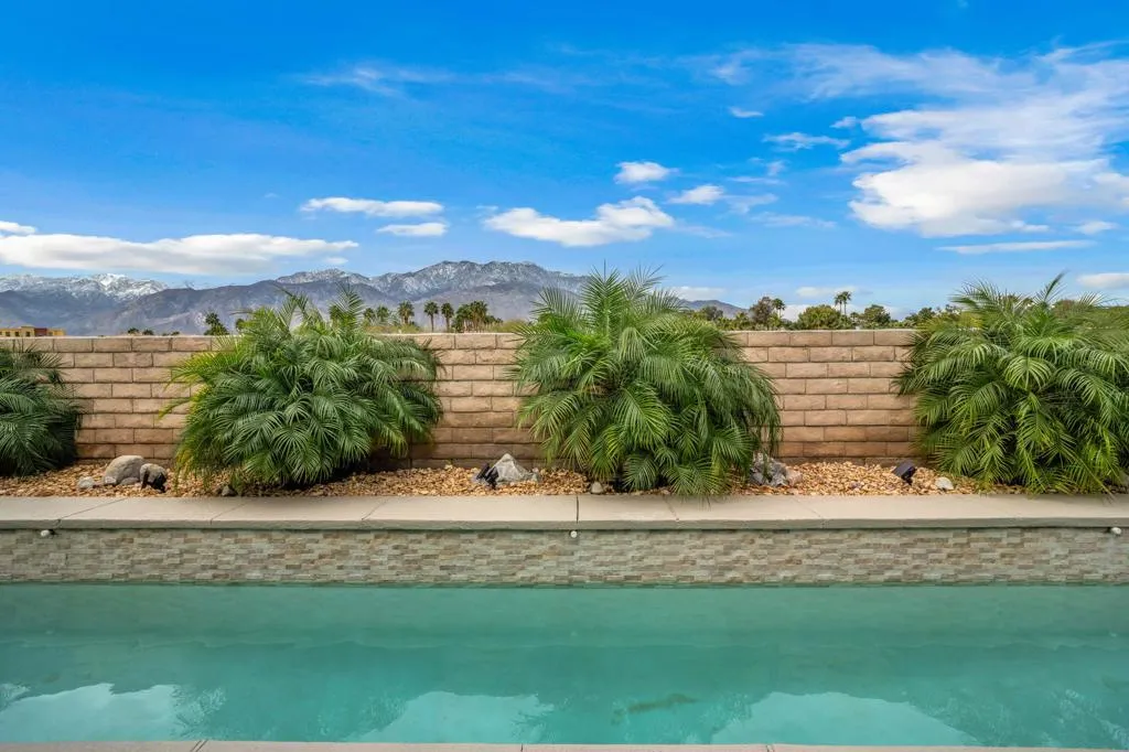 30059 Amy Circle, Cathedral City, California 92234 home-pic-37