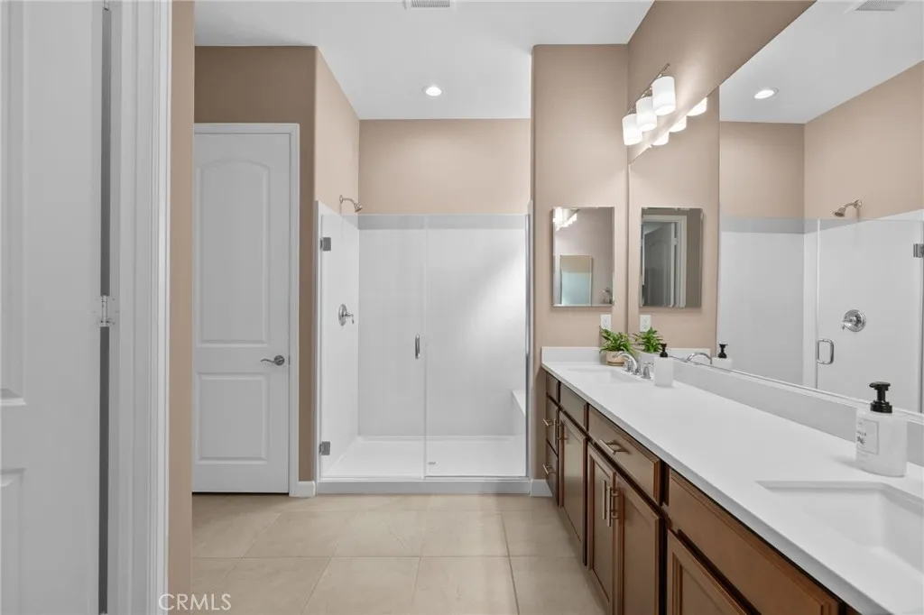 24528 Crestley Drive, Corona, California 92883 home-pic-21