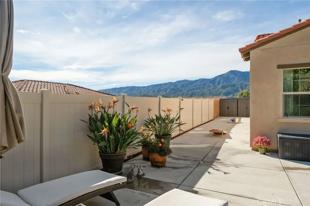 24528 Crestley Drive, Corona, California 92883 home-pic-37