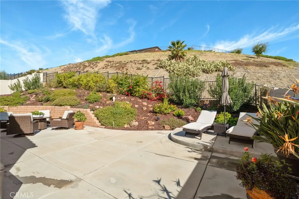 24528 Crestley Drive, Corona, California 92883 home-pic-35