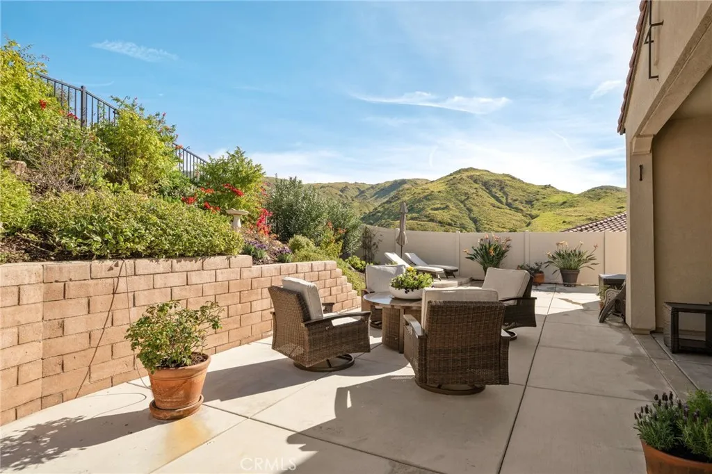 24528 Crestley Drive, Corona, California 92883 home-pic-34