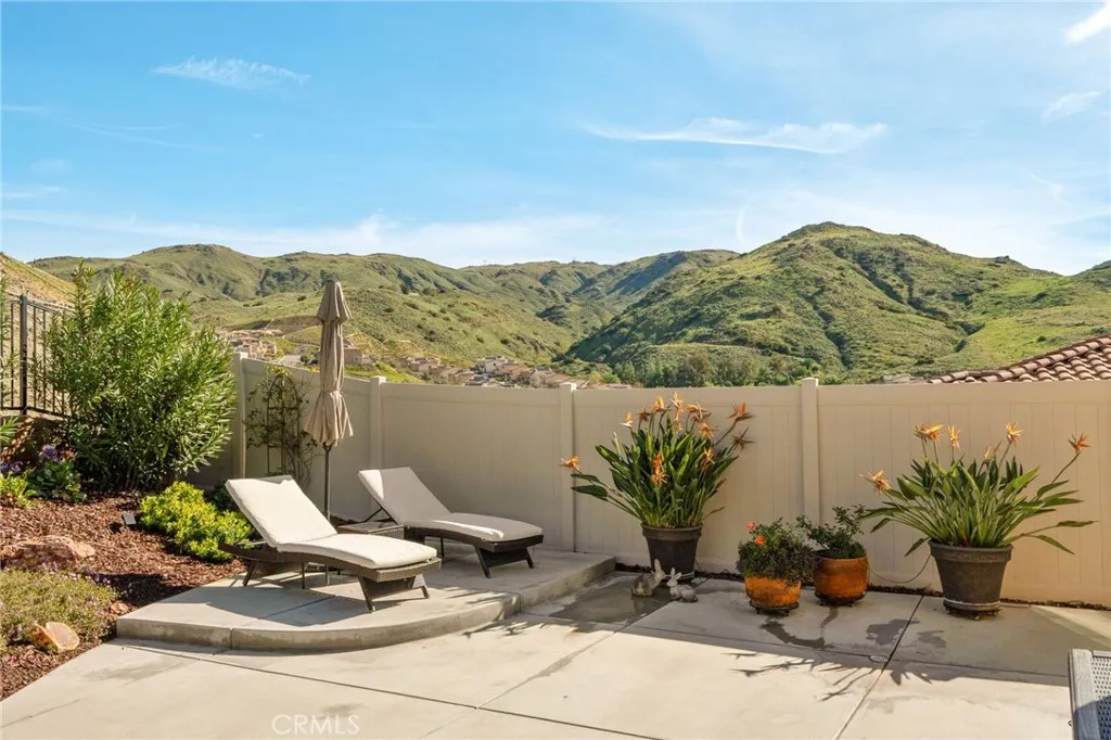 24528 Crestley Drive, Corona, California 92883 home-pic-36