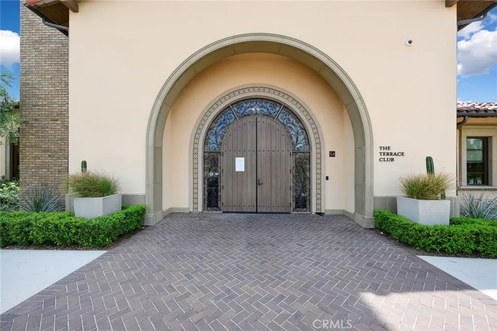 24528 Crestley Drive, Corona, California 92883 home-pic-59