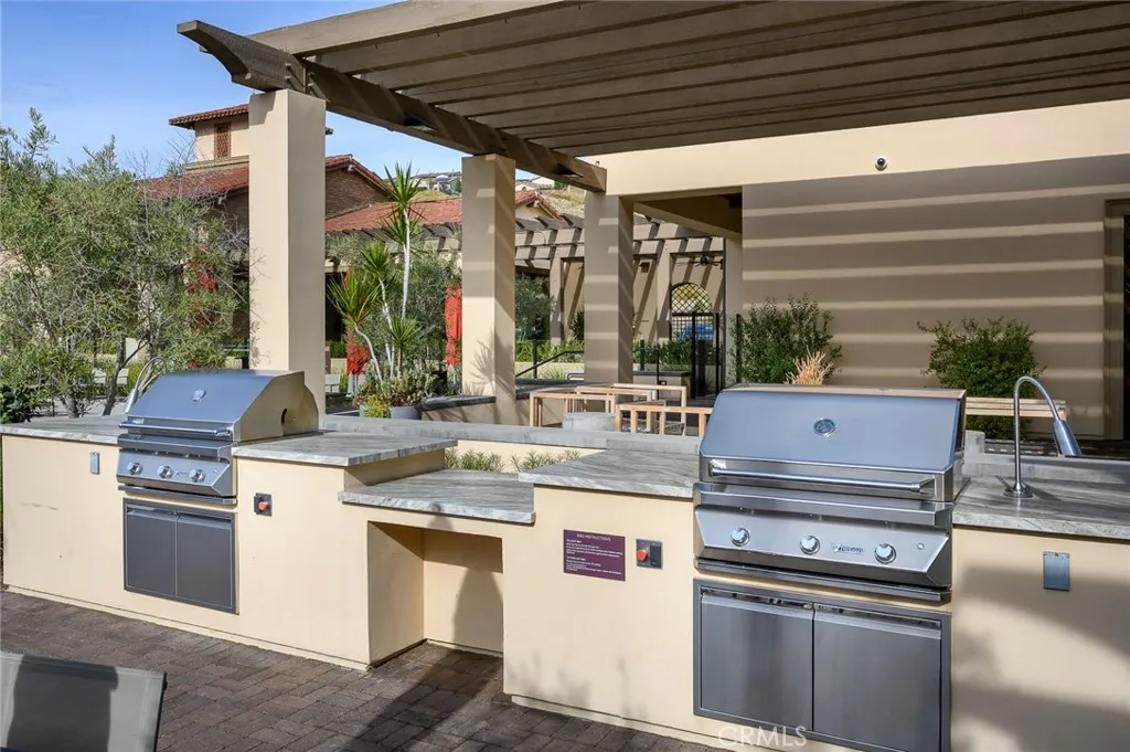 24528 Crestley Drive, Corona, California 92883 home-pic-74