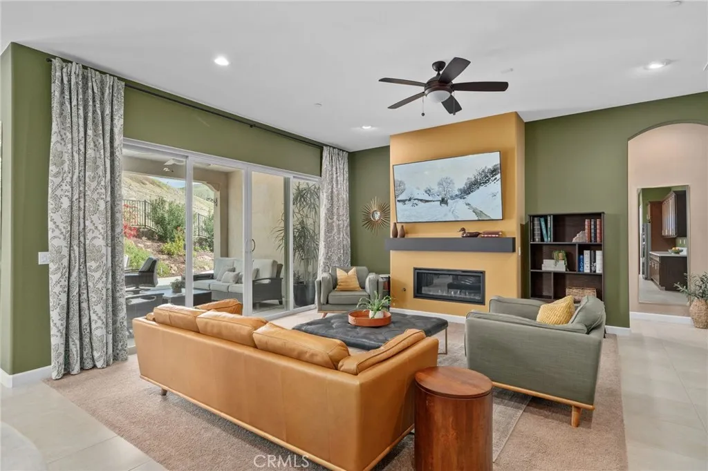 24528 Crestley Drive, Corona, California 92883 home-pic-7