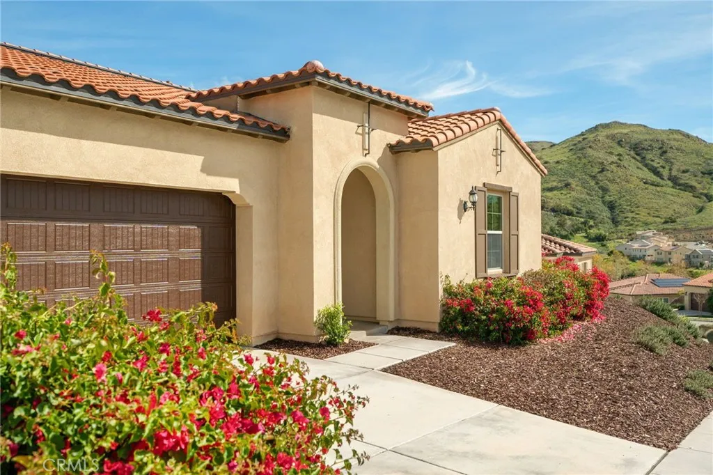 24528 Crestley Drive, Corona, California 92883 home-pic-3