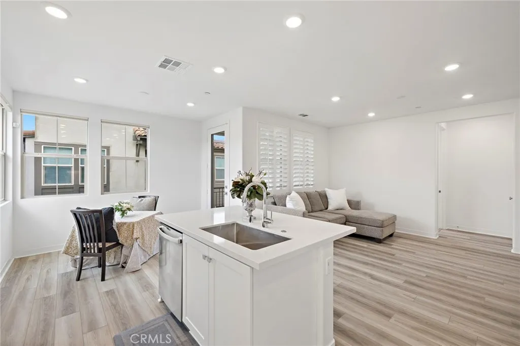 1200 Lasso Way 305, Ladera Ranch, California 92694 home-pic-7