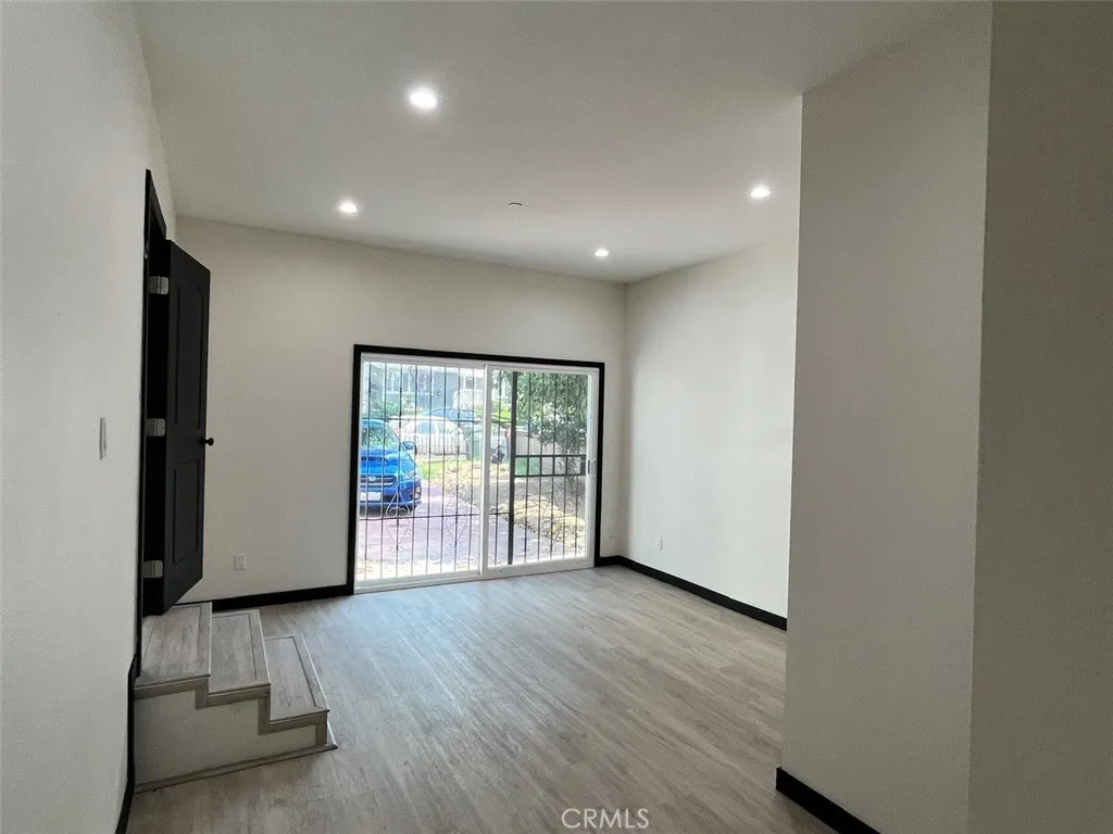 2645 W Via Corona, Montebello, California 90640 home-pic-15