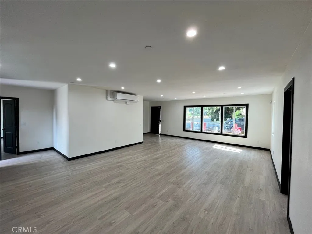 2645 W Via Corona, Montebello, California 90640 home-pic-12