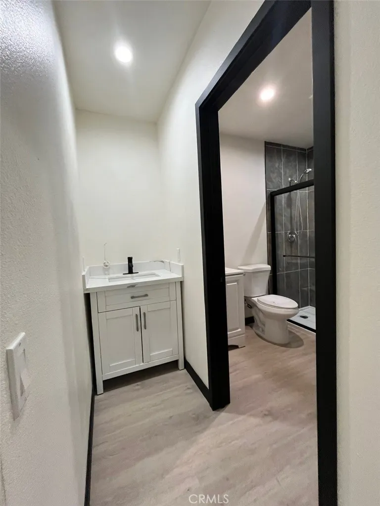 2645 W Via Corona, Montebello, California 90640 home-pic-11