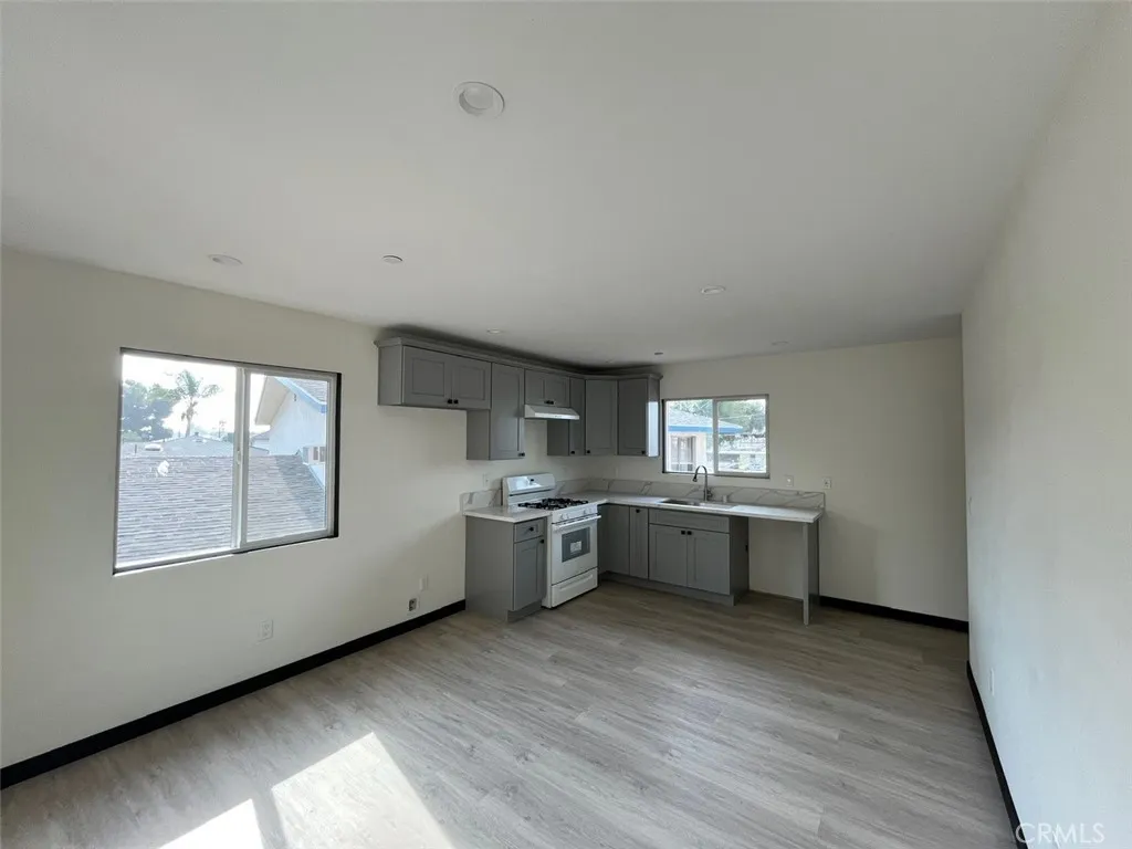 2645 W Via Corona, Montebello, California 90640 home-pic-35