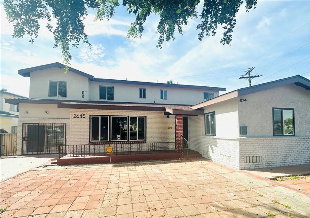 2645 W Via Corona, Montebello, California 90640 home-pic-2