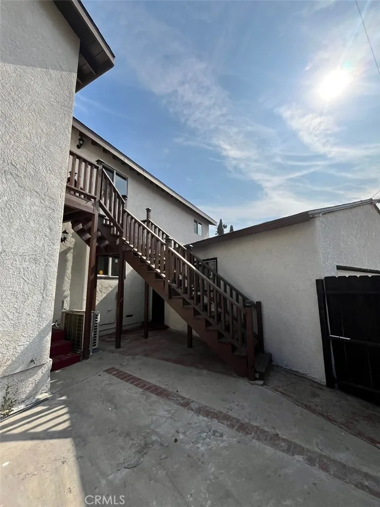 2645 W Via Corona, Montebello, California 90640 home-pic-18