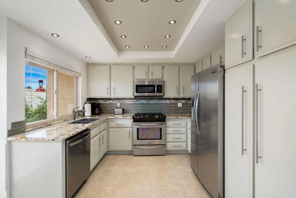41517 Armanac Court, Palm Desert, California 92260 home-pic-1