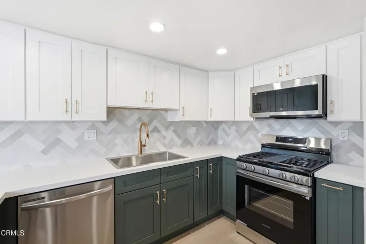 12_fc1cee0d-8df6-465d-94a7-dbc546fe6d40_