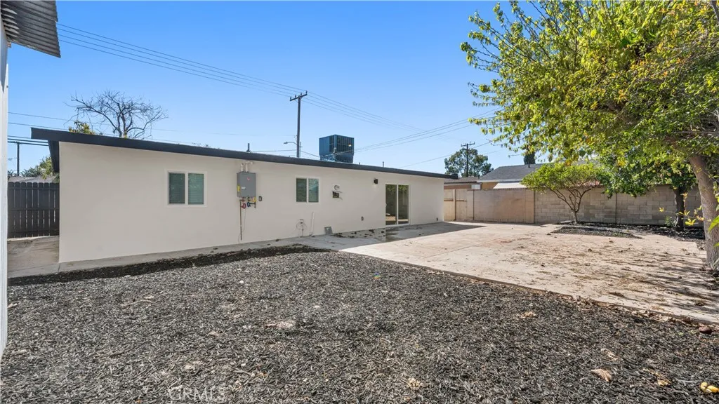 1269 E Vermont Avenue, Anaheim, California 92805 home-pic-40
