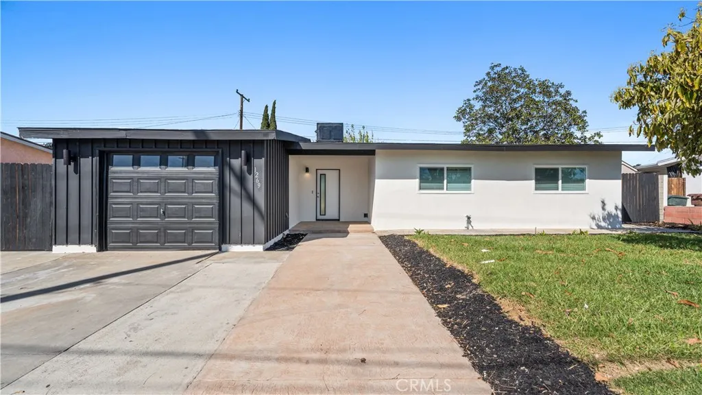 1269 E Vermont Avenue, Anaheim, California 92805 home-pic-4