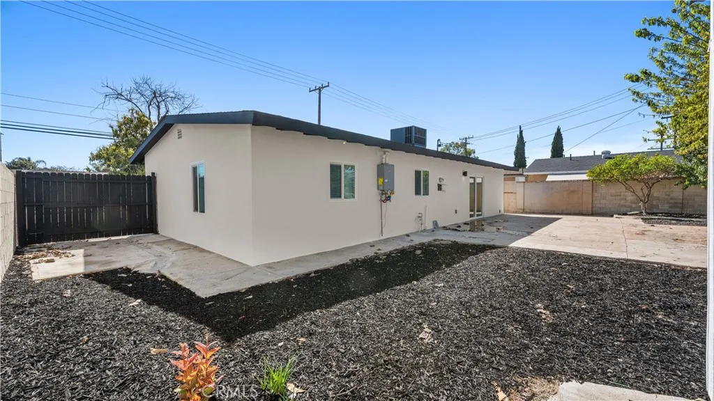 1269 E Vermont Avenue, Anaheim, California 92805 home-pic-41
